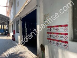 Dự án hoàn thành biển báo an toàn hóa chất